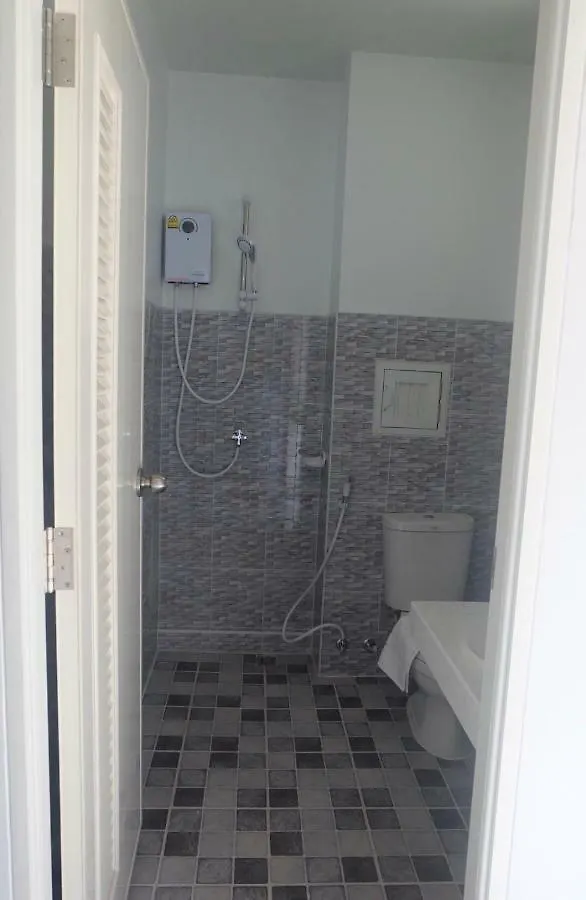 Airport Pearl Residence Nai Yang
